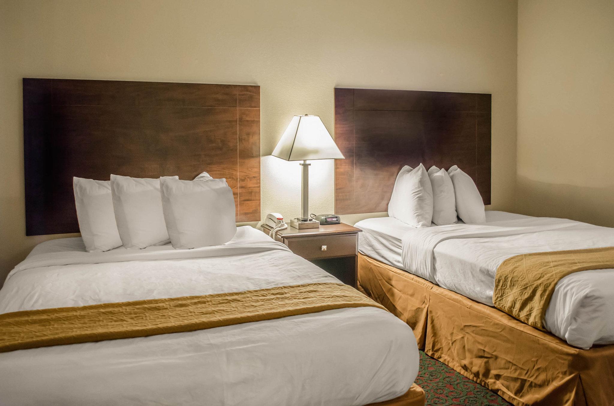 Quality Inn & Suites At Airport Blvd I-65 Mobile Exterior foto