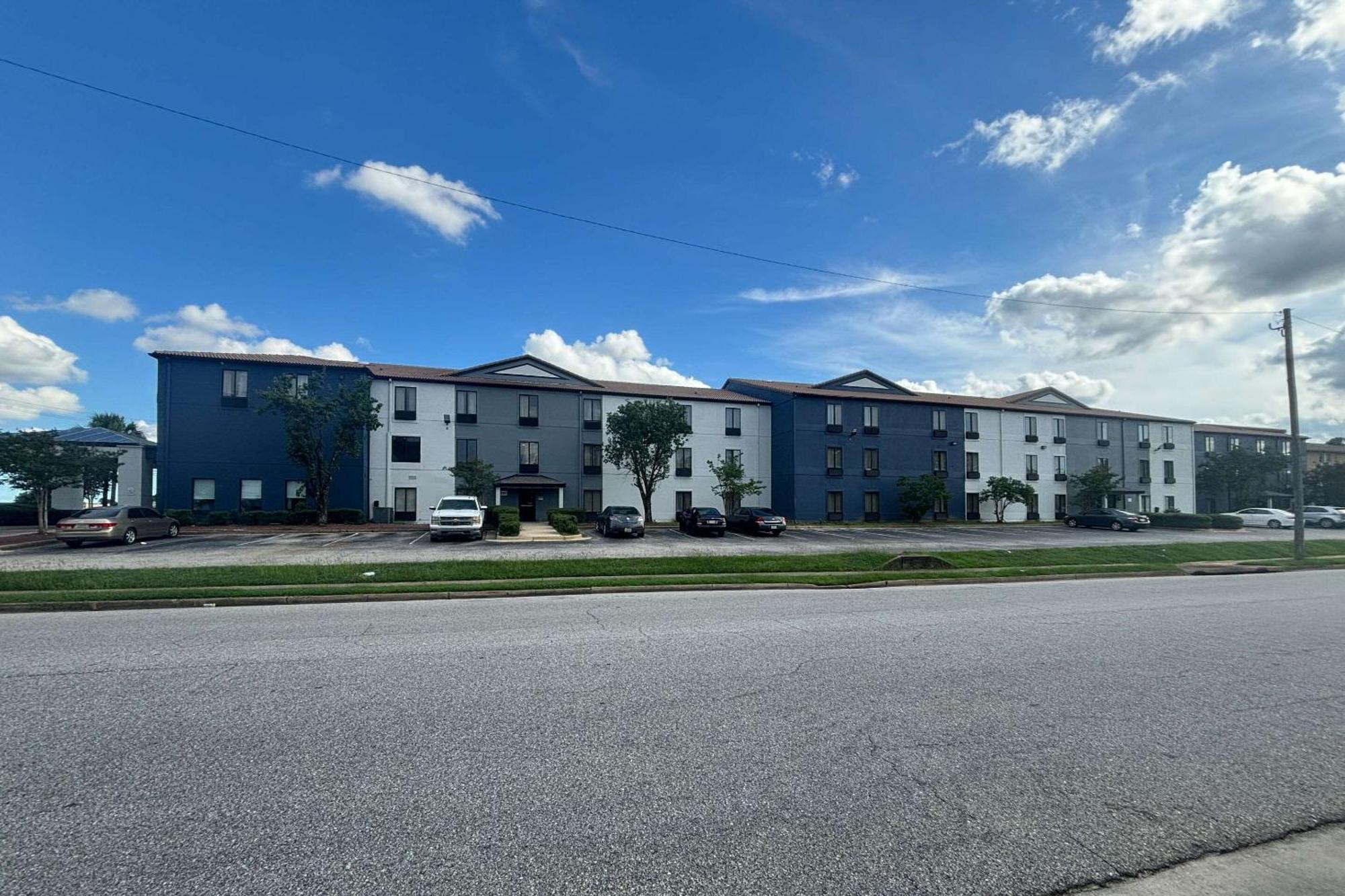 Quality Inn & Suites At Airport Blvd I-65 Mobile Exterior foto